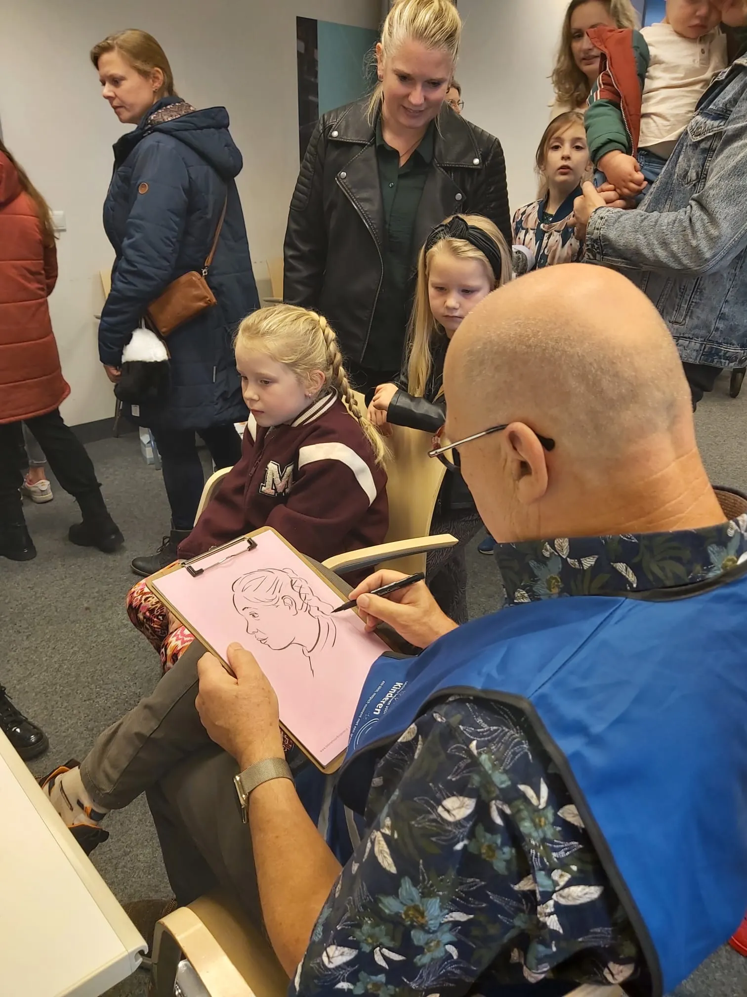 Ben tekent live op een evenement — voorbeeld 7